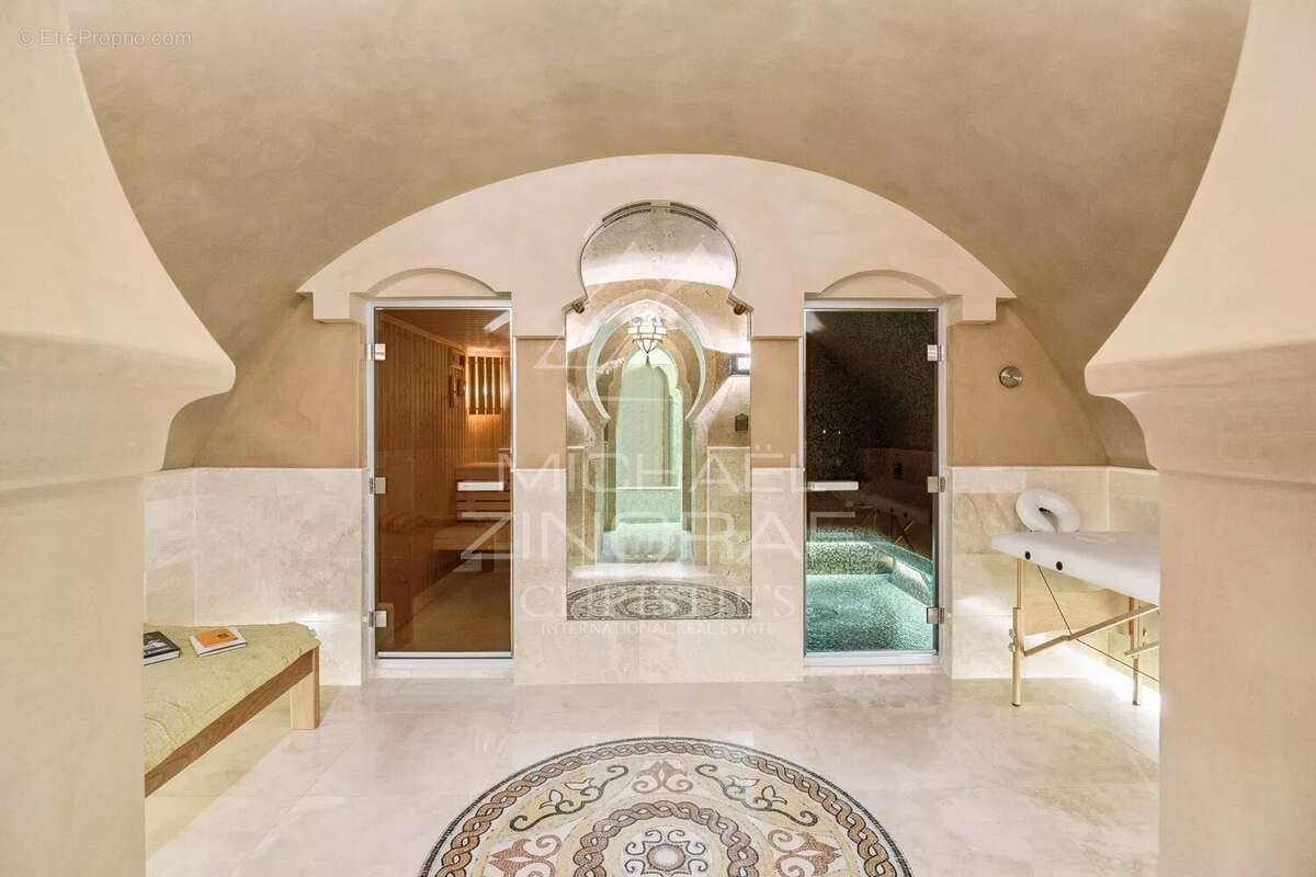 Maison à FIGANIERES