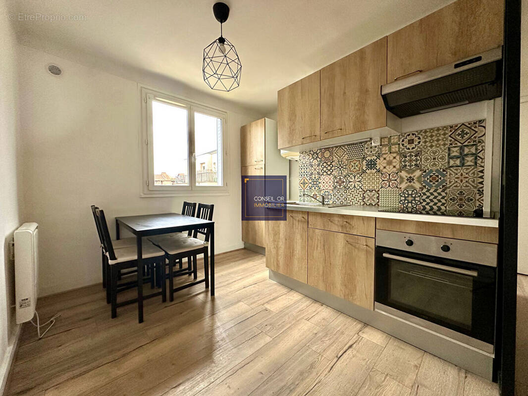 Appartement à OULLINS