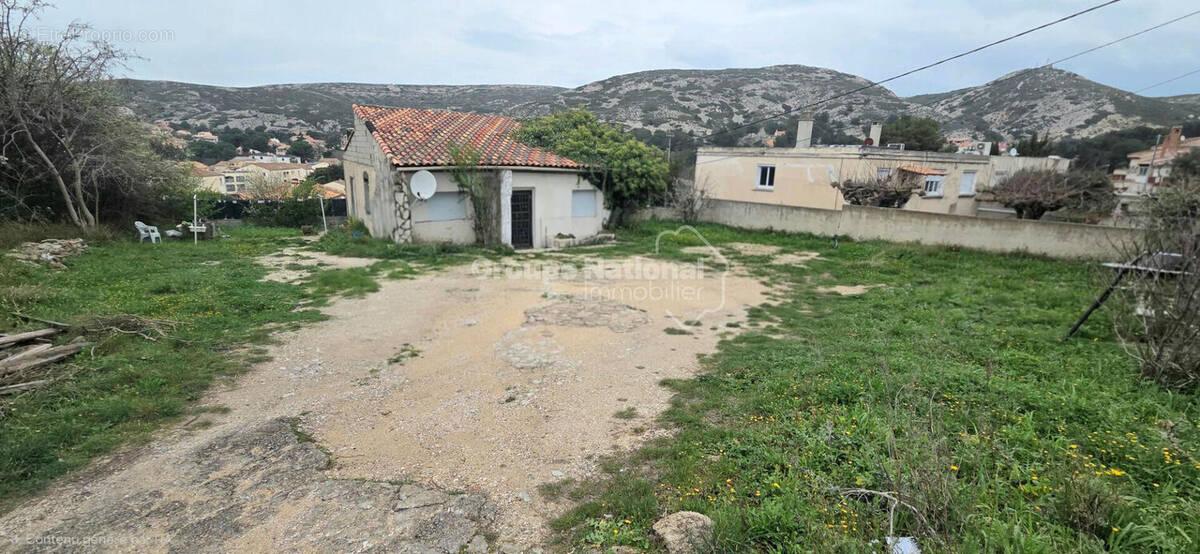 Maison 4 pièces 74 m² · à Le Rove · 74 m² · 335 000 €