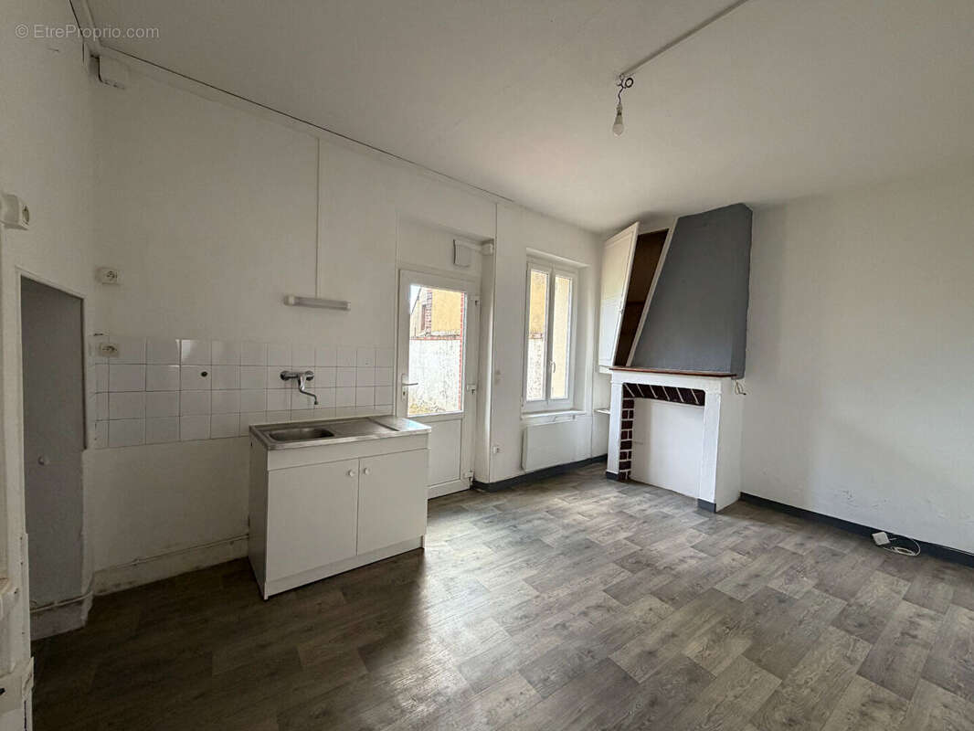 Appartement à BROU