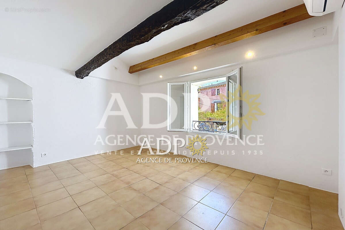 Maison à AURIBEAU-SUR-SIAGNE