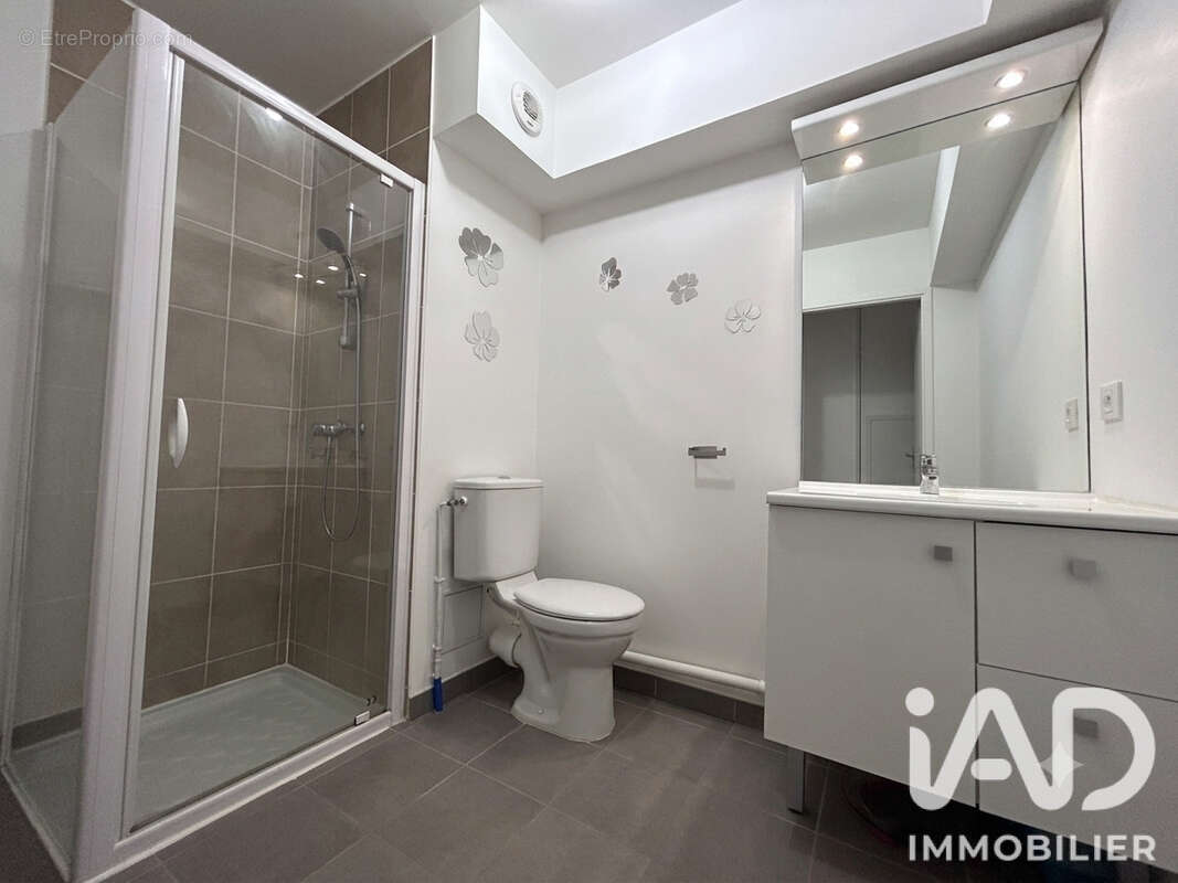 Appartement 42 m² à Tours  - photo 4