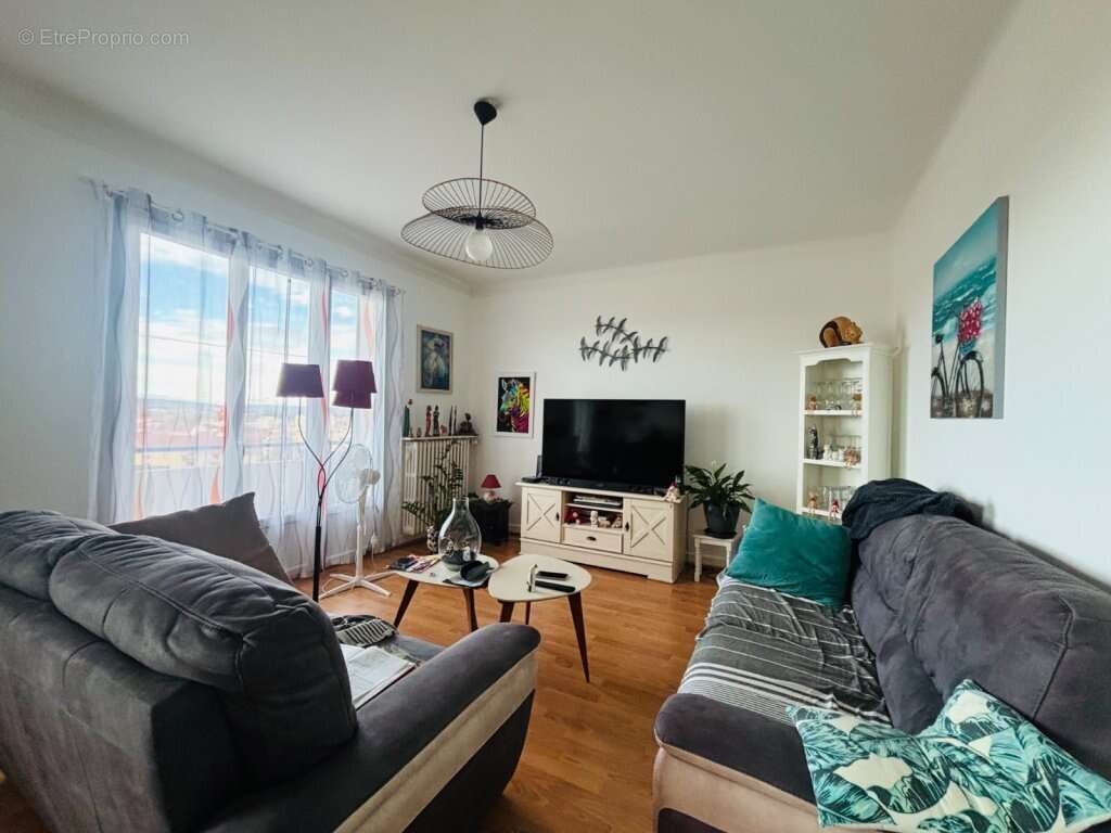 Appartement à MONTCEAU-LES-MINES