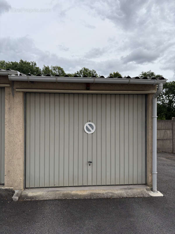 Appartement T3 rénové avec garage et cave   Résidence sécurisée à Vierzon - photo 8