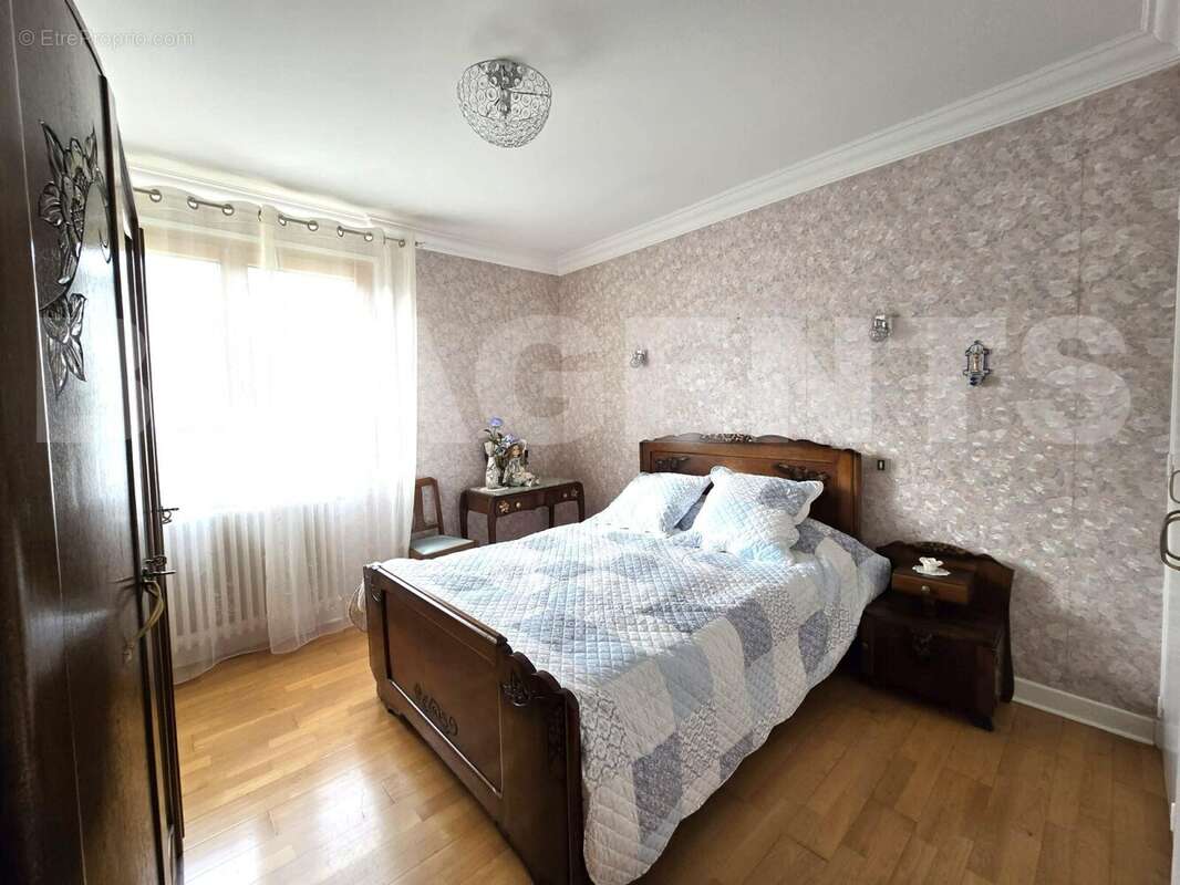 PECH4 - Maison à SAINT-NICOLAS-DE-LA-GRAVE