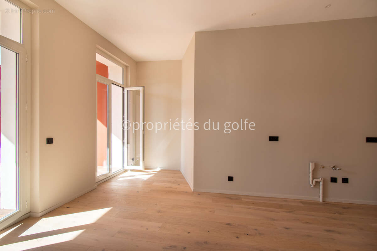 Sète, vue quai, appartement 3 pièces avec terrasse, ascenseur, - photo 15