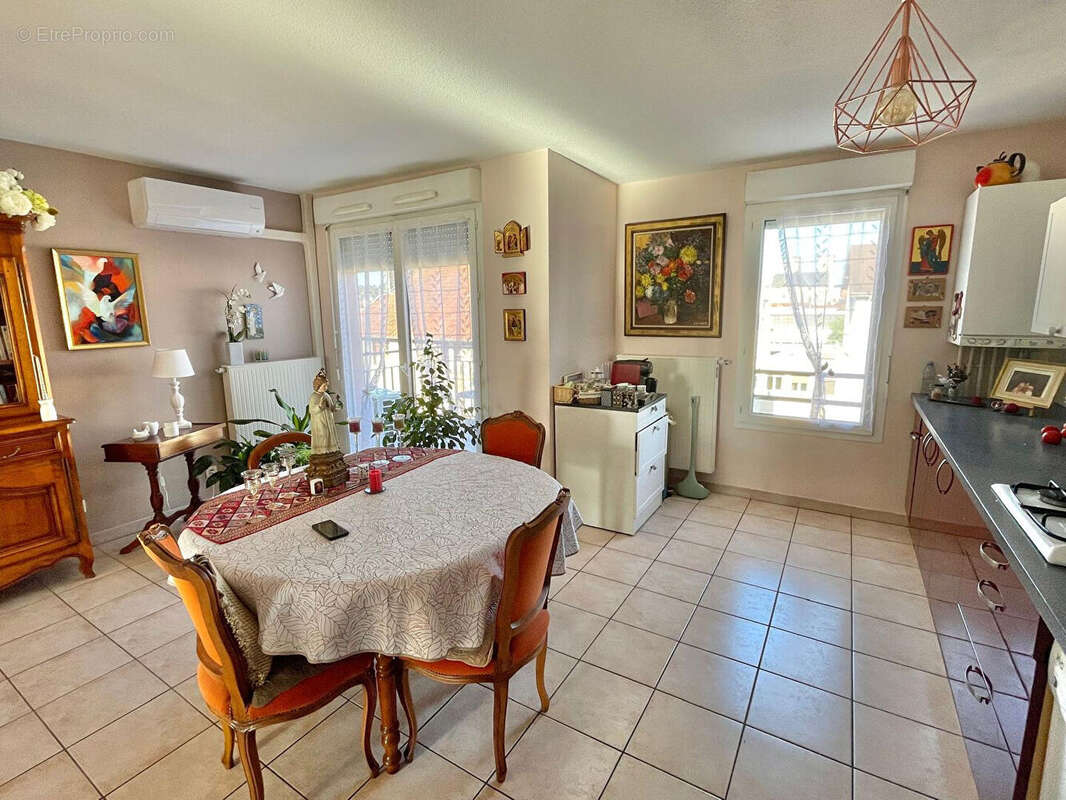 Appartement à BOURGOIN-JALLIEU