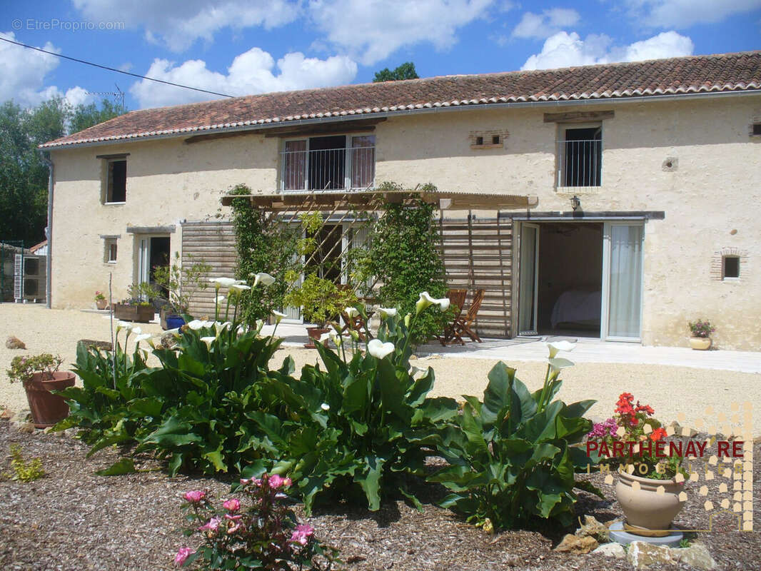 Maison 149 m² à Pressigny  - photo 2