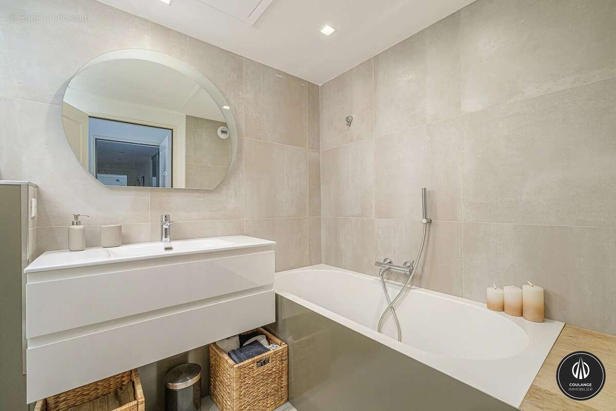 Appartement à MARSEILLE-8E