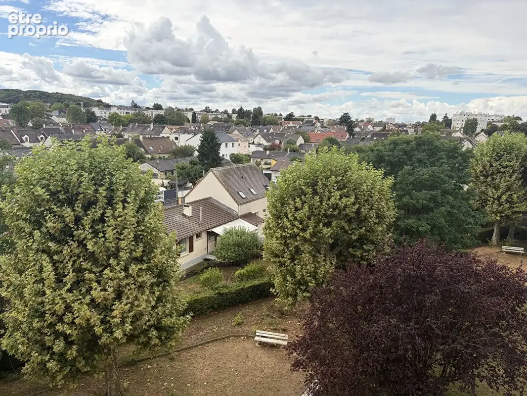 Les clayes sous bois - appartement 3 pieces - centre ville - dernier etage - photo 2