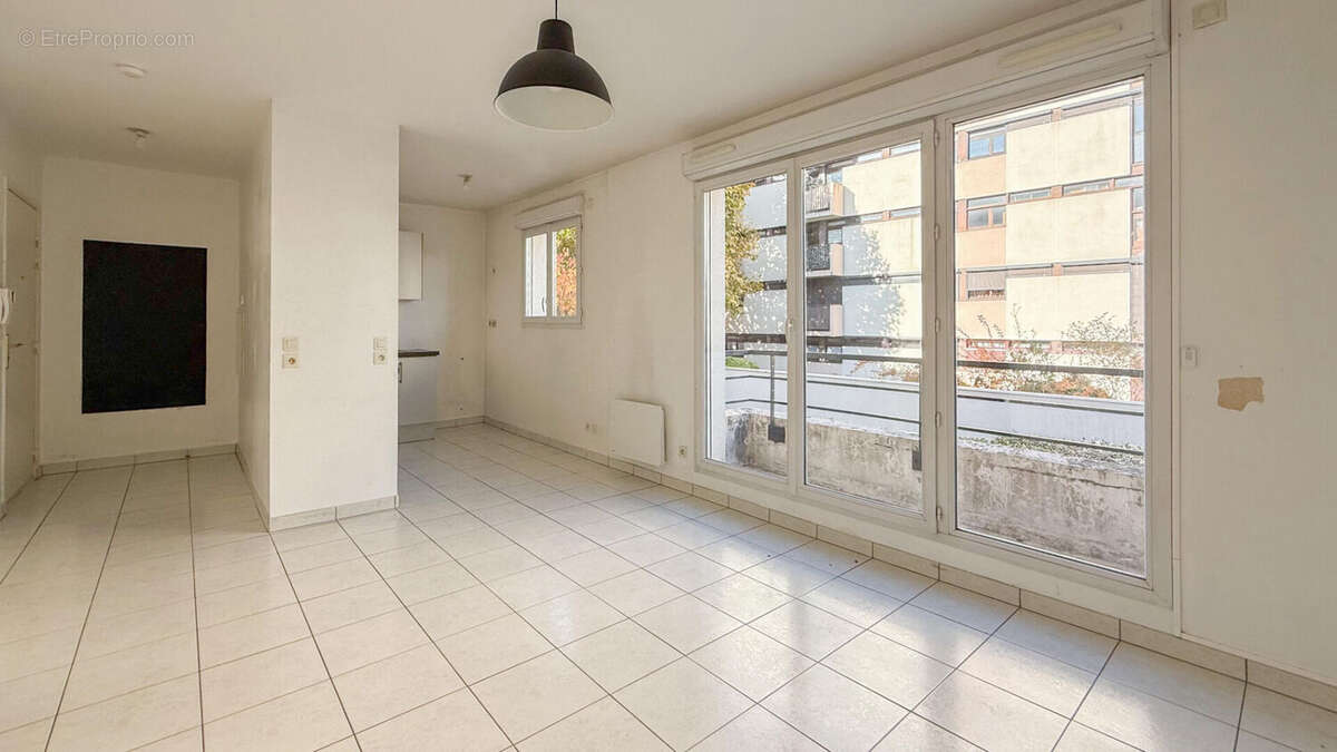 Appartement à NANTERRE