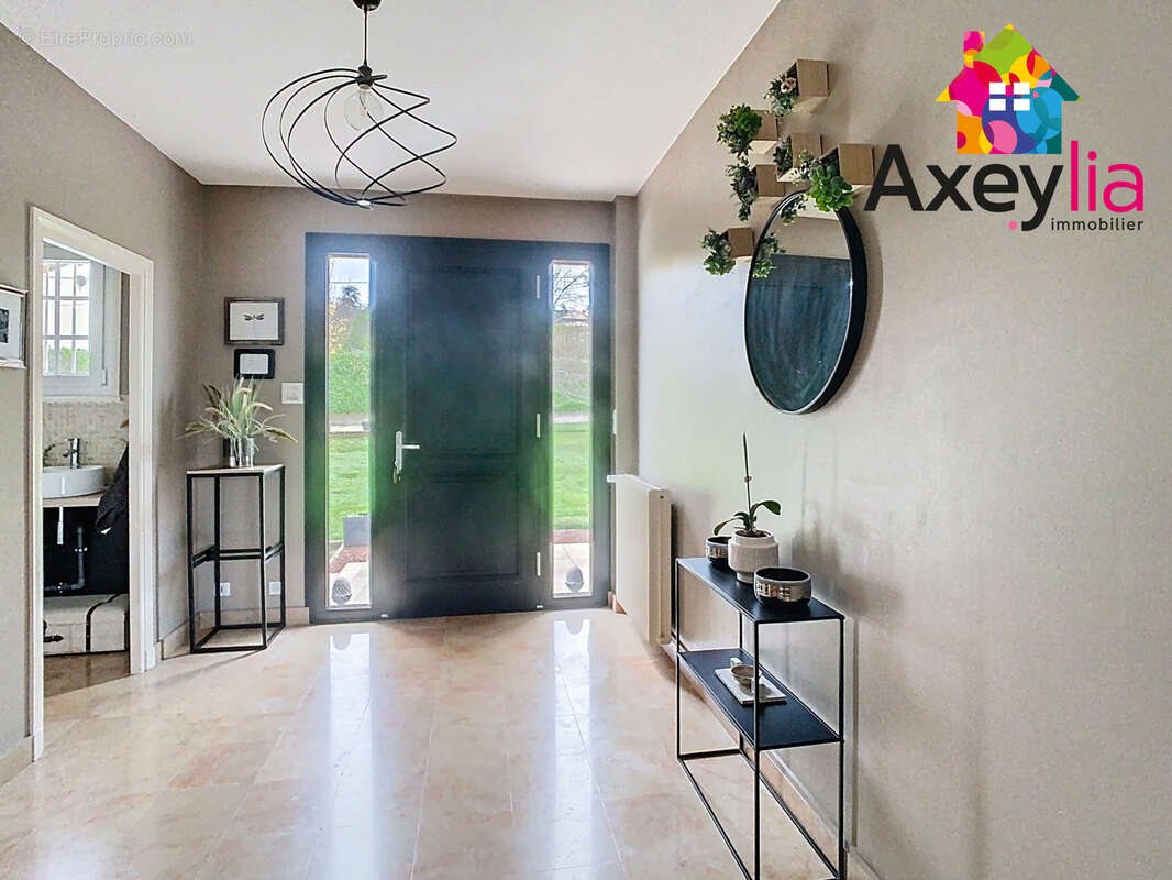 Maison à SAINT-VINCENT-DE-BOISSET