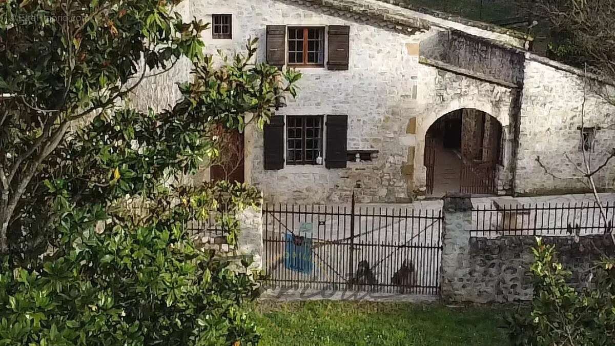Maison à SAVASSE