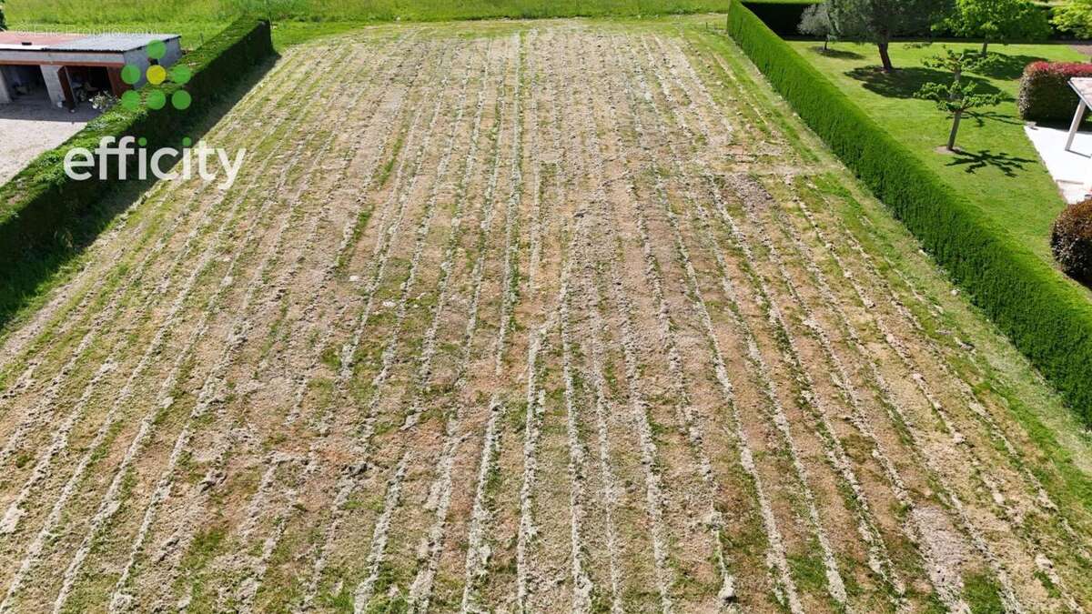 Terrain à BARRY-D&#039;ISLEMADE