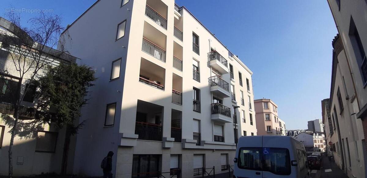 Appartement à ISSY-LES-MOULINEAUX