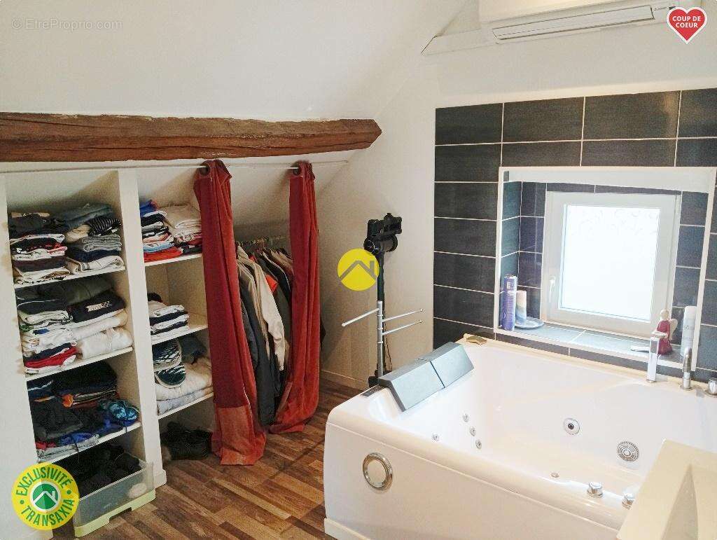 Maison à LA GUERCHE-SUR-L'AUBOIS