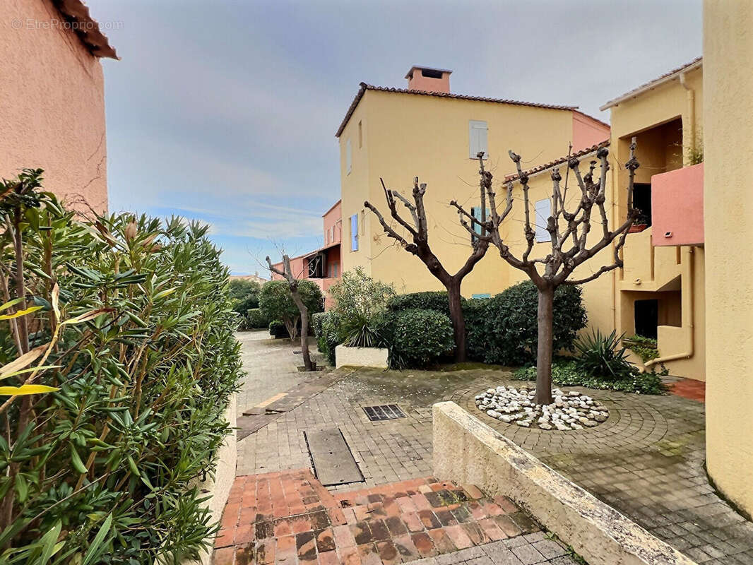 Appartement à SAUSSET-LES-PINS