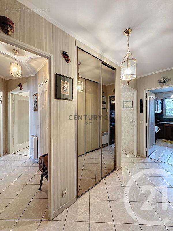 Appartement à MAISONS-ALFORT