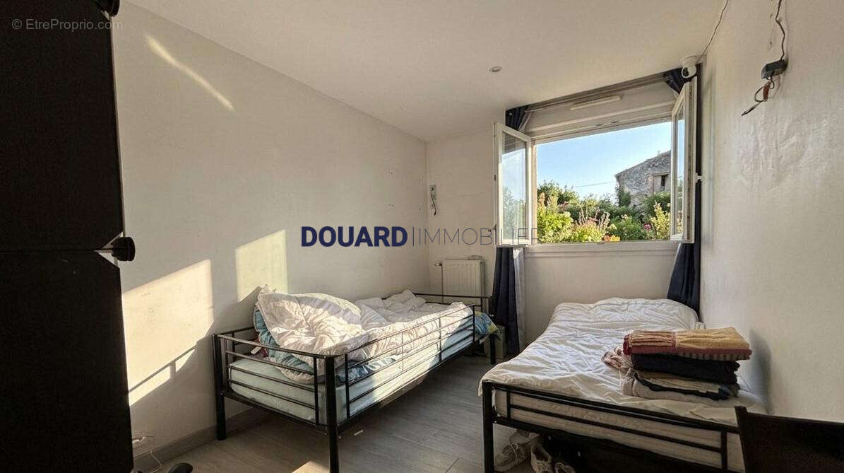 Appartement à SARTROUVILLE