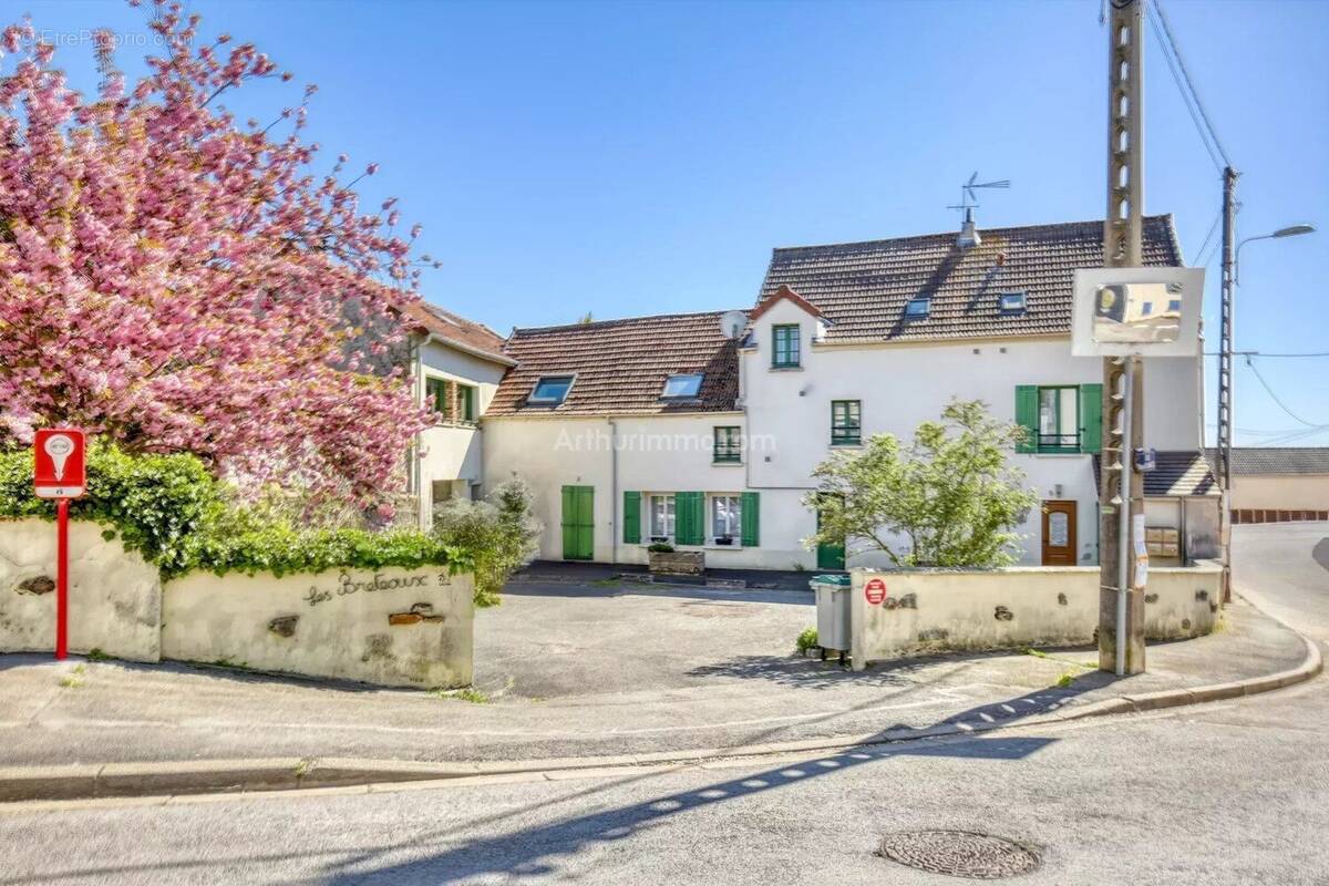 Appartement à DAMPMART