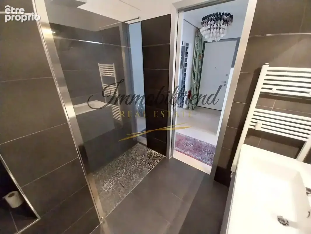 EXCLUSIVITE' !! - ROQUEBRUNE PLATEAU DU CAP MARTIN - Spacieux deux pièces traversant avec balcon, loggia, et cave - photo 16