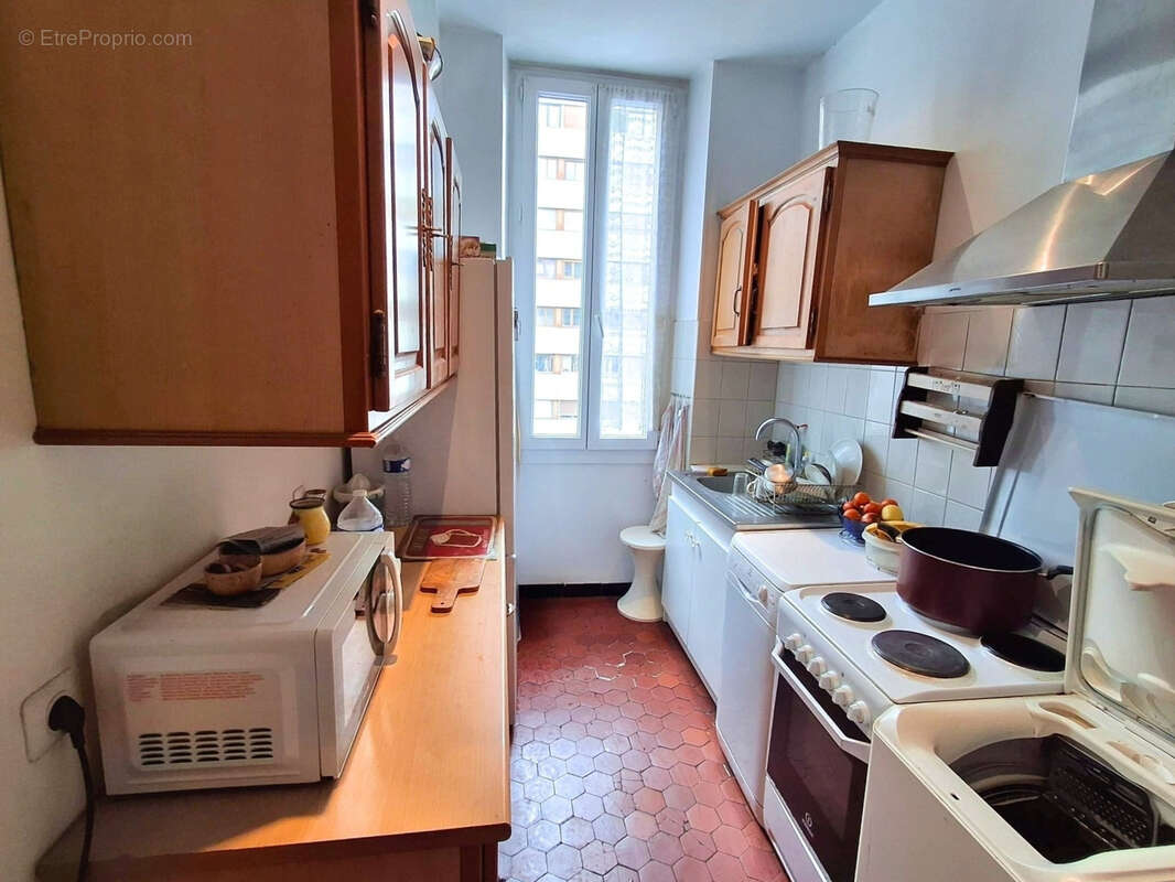 Appartement à MARSEILLE-6E