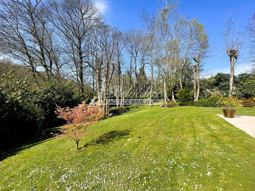 MAISON CHAUVRY - 8 pièce(s) - 267 m2 - photo 2