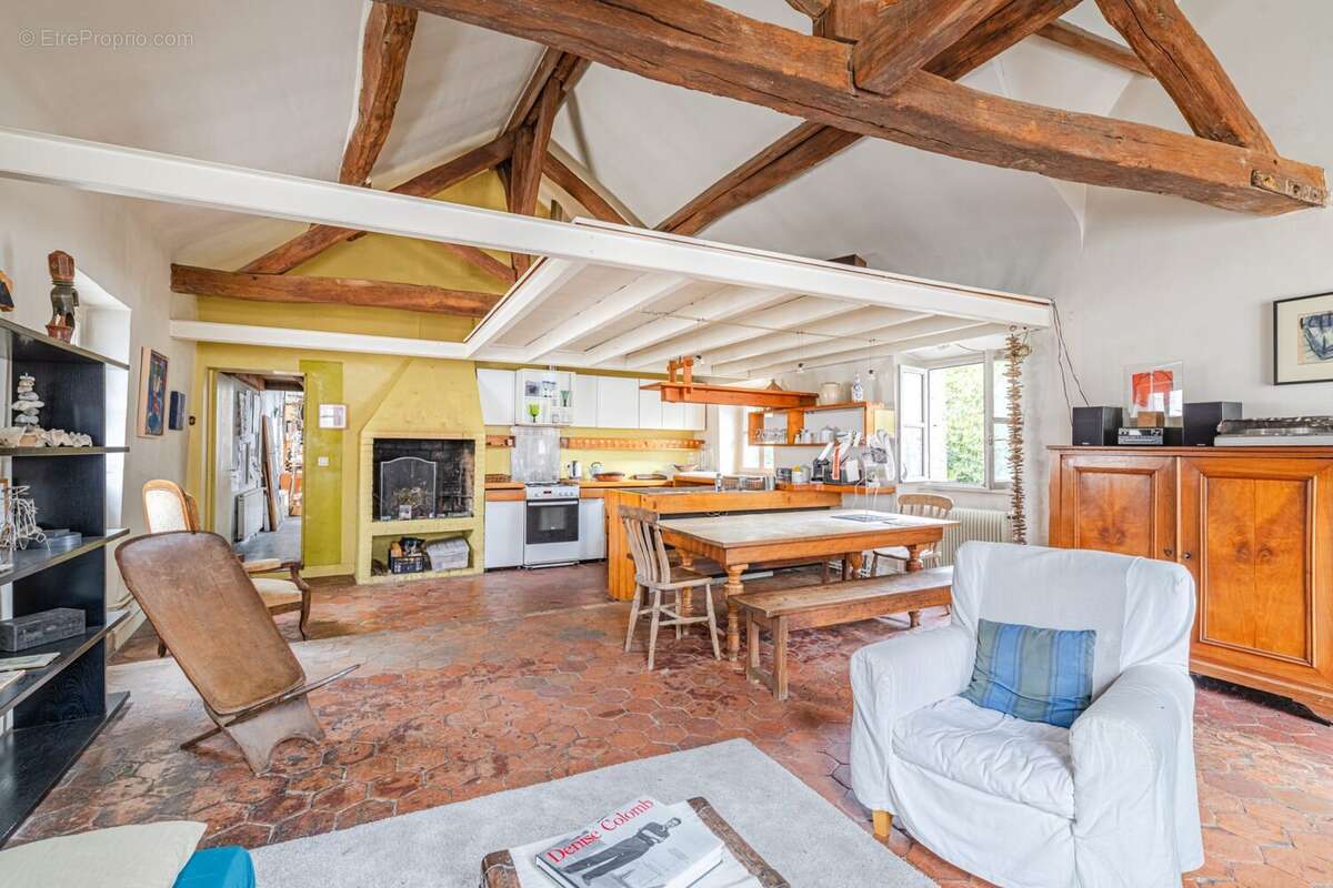 Maison à CHILLY-MAZARIN