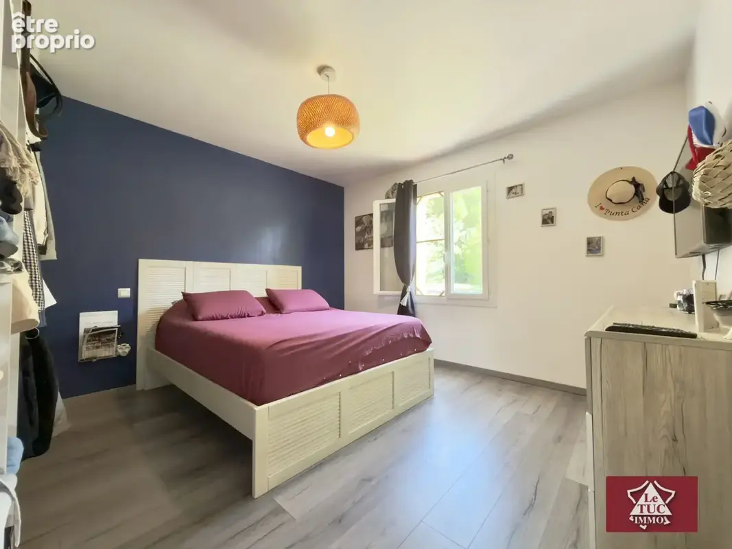 Maison de plain pied, piscine chauffée avec installations équestres - photo 13