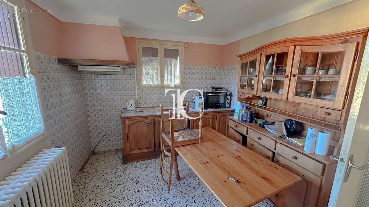 Maison à SAINT-PAUL-LE-JEUNE
