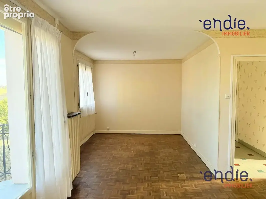 Maison 5 pièces 115 m² à vendre à Bourbon-Lancy (71140) - photo 4