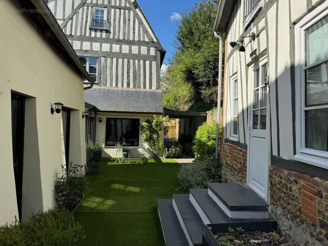 Maison à BERNAY