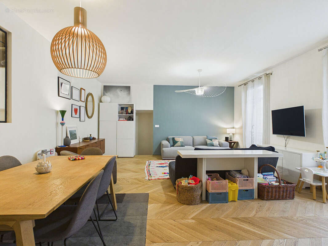 Appartement à PARIS-9E