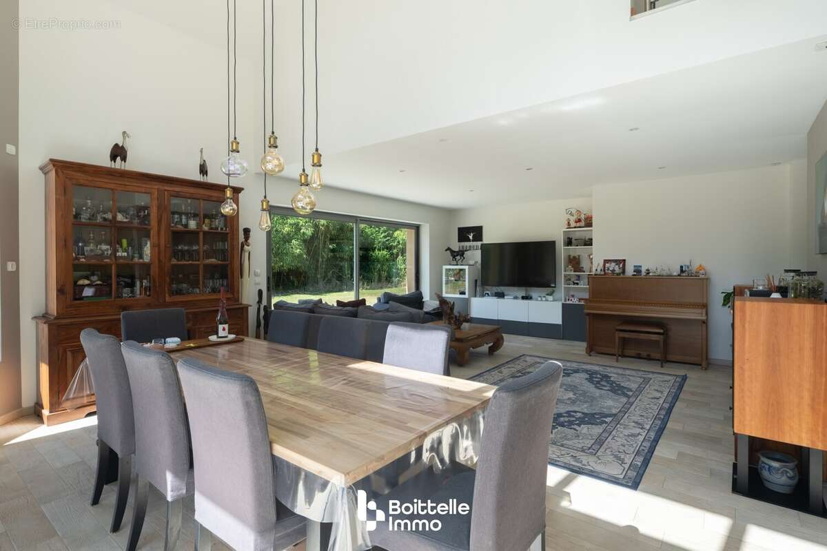 Maison 208 m² à Barbizon  - photo 6