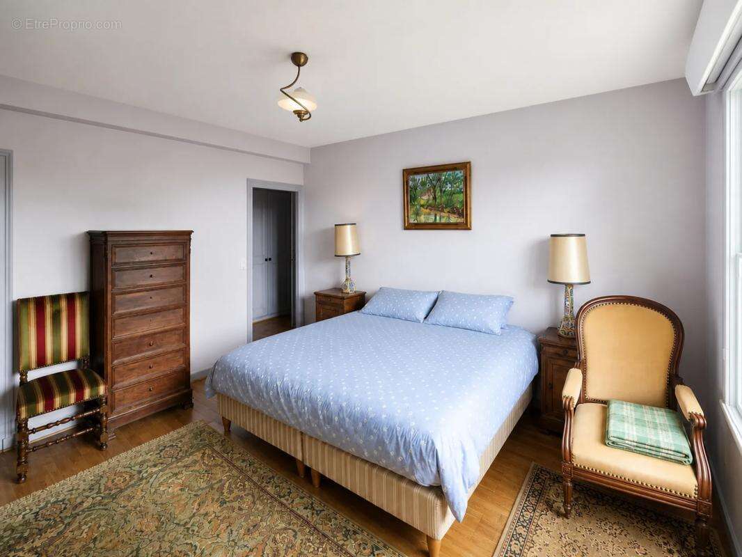 Maison 10 pièces 260 m2 - L'Hermitage - photo 5