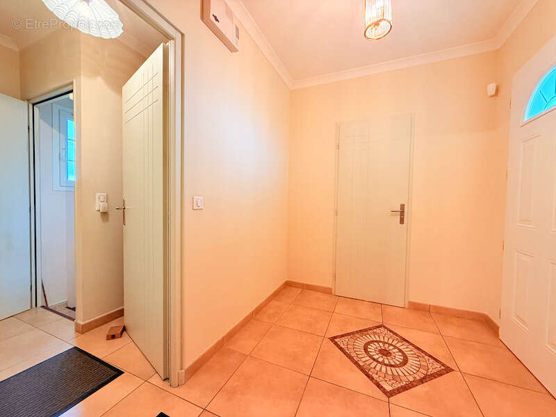 Maison à SAINTE-DODE