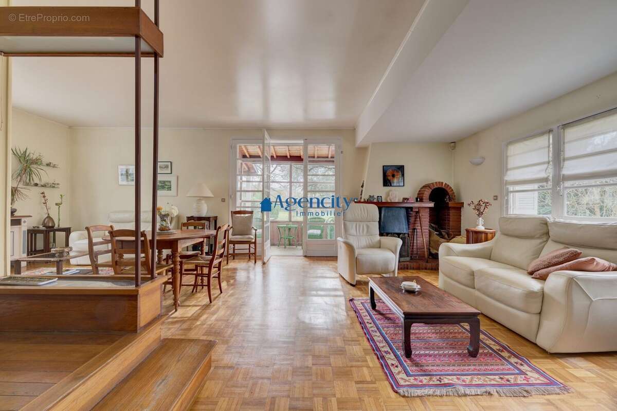 Maison à NOISY-LE-GRAND