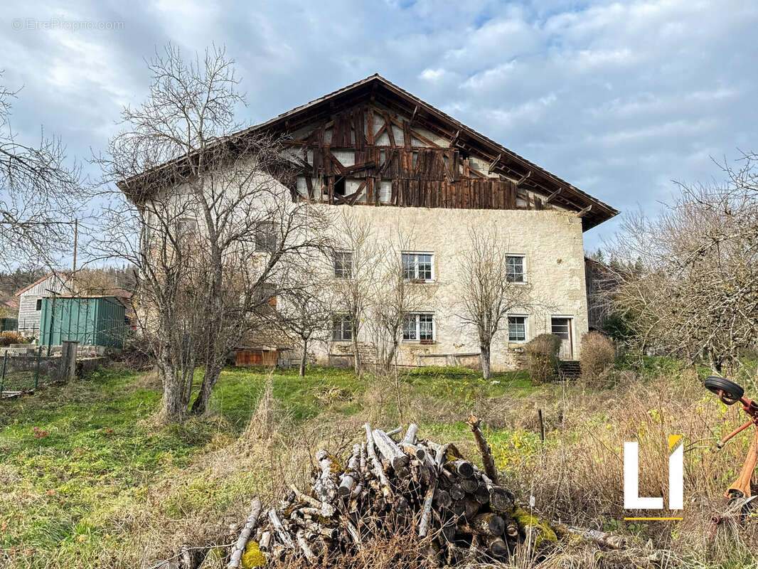 Maison à LES BRESEUX