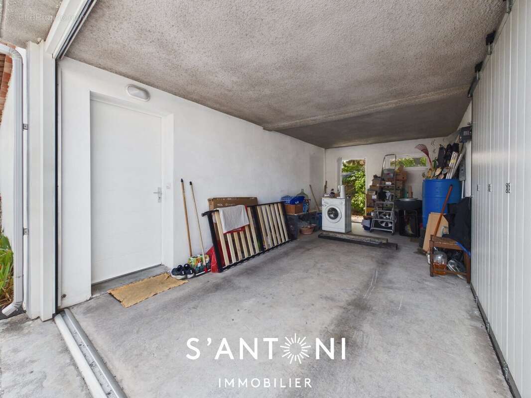 À vendre  Villa mitoyenne de plain-pied à 100 m du Port de Marseillan - photo 13