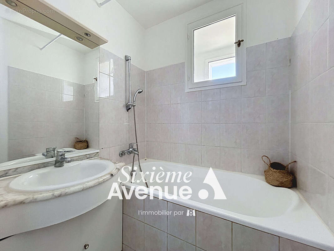 Appartement Meyzieu 3 pièce(s) 72.24 m2 - photo 9