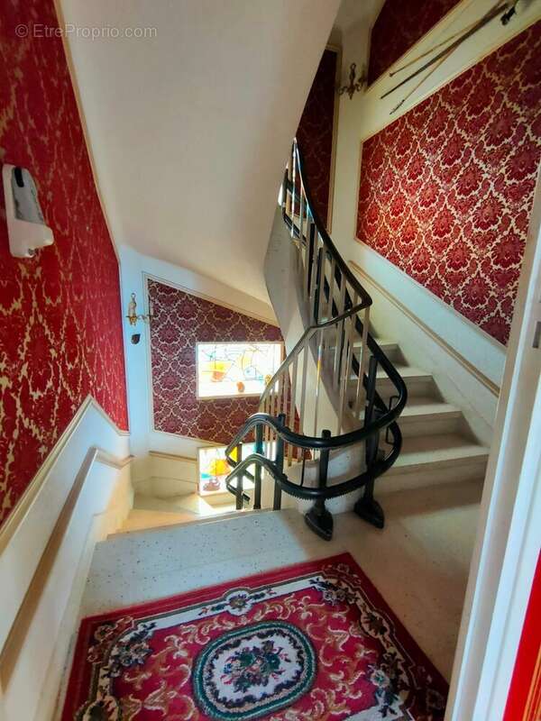 Maison à PERIGNAT-LES-SARLIEVE