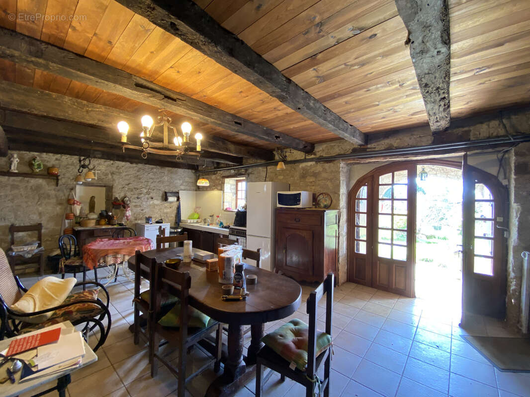 Maison à LACAPELLE-CABANAC