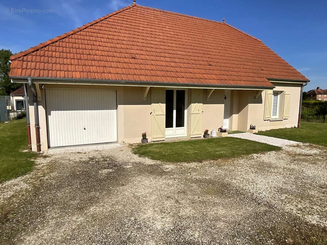 Maison à ERVY-LE-CHATEL