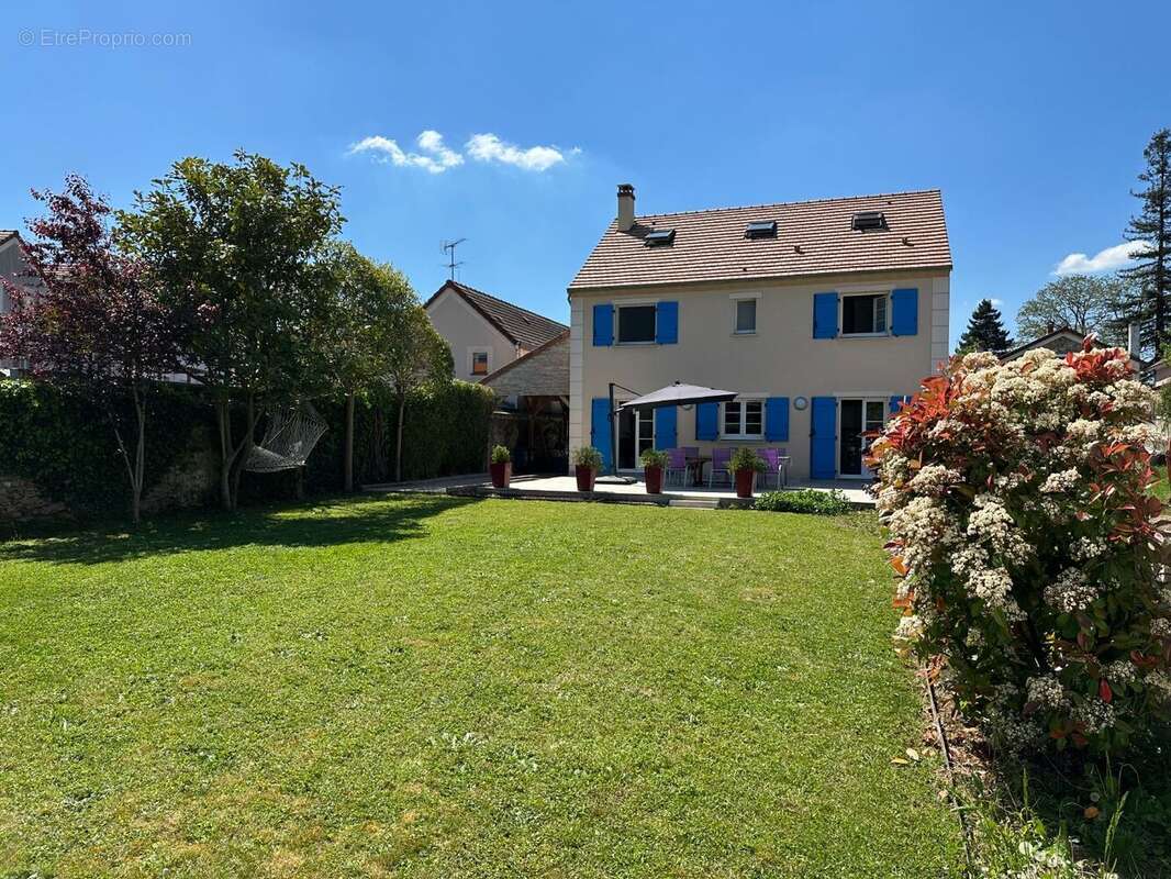 Maison à BALLAINVILLIERS