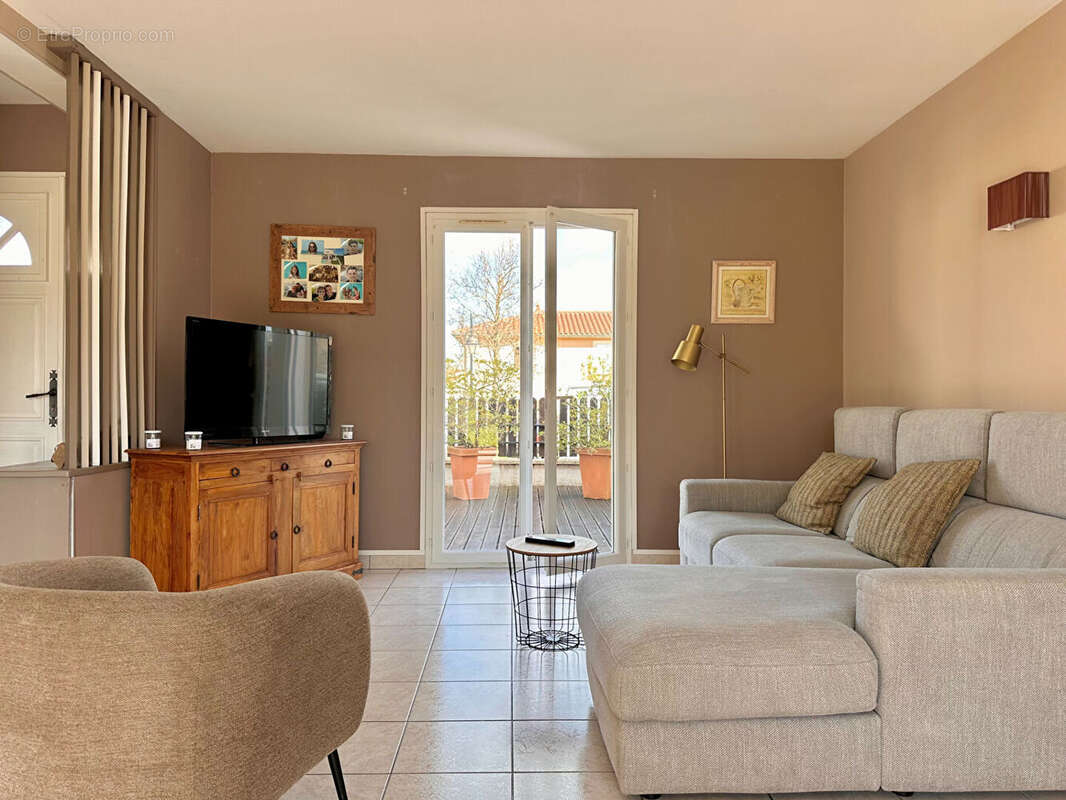 Maison à POUILLY-LE-MONIAL