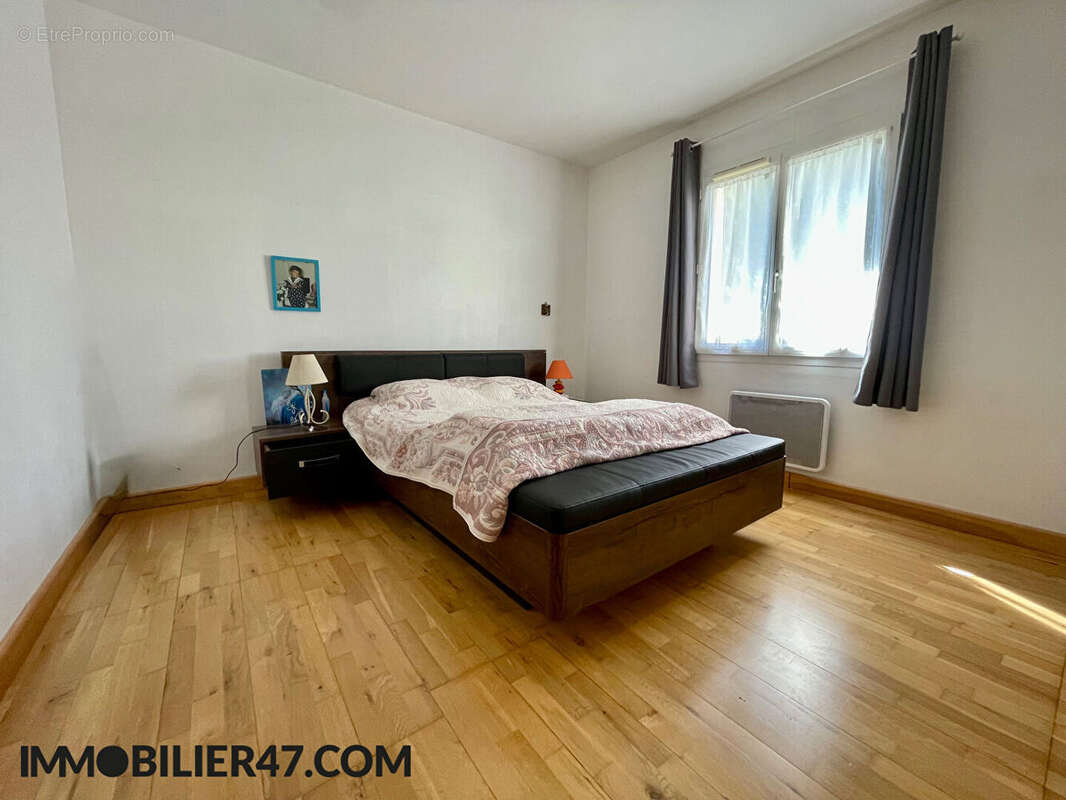 Maison à SAINT-HILAIRE-DE-LUSIGNAN