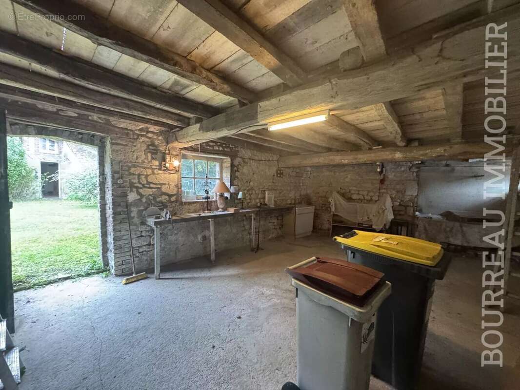Maison à CHASSY