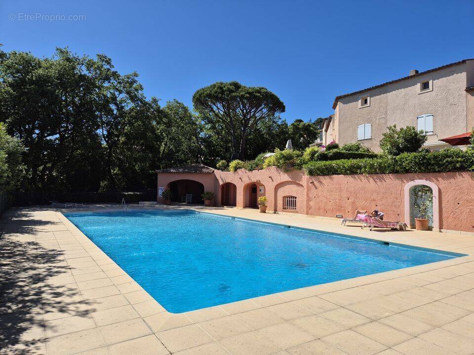 Photo Appartement à Grimaud au prix de 314 000€