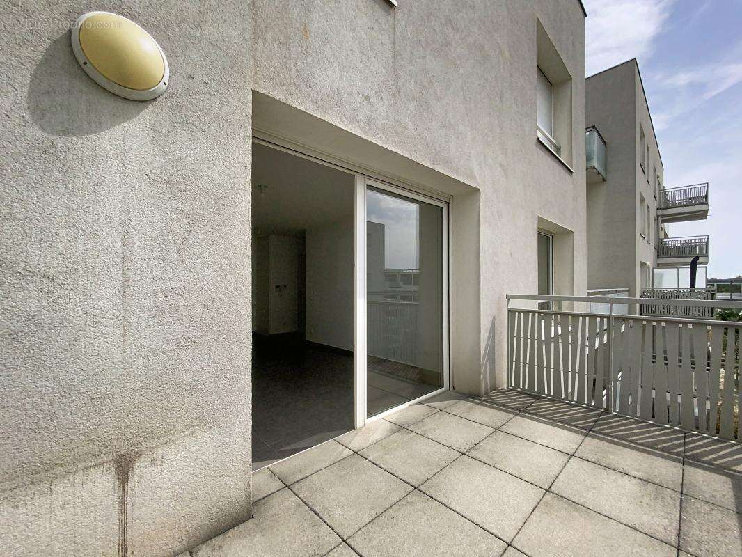 Appartement - 1 Chambre - box fermé en sous sol - Proche toutes commodités - photo 8