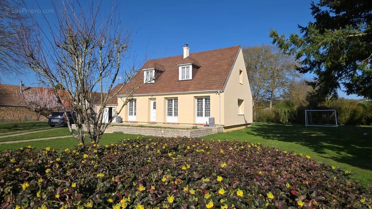 Maison à NOGENT-LE-ROI